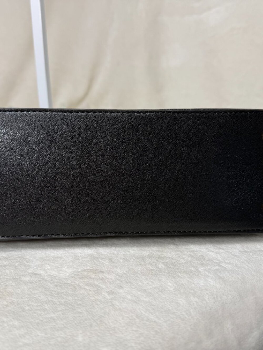 La Terre Black Structured Handbag – New With Tags (6x12x3.5) - Picture 4 of 4